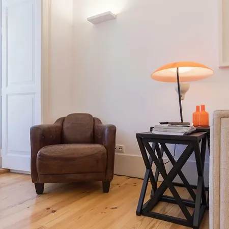 Charming 2 Bedroom In Baixa Chiado Apartman Lisboa