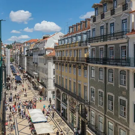 Charming 2 Bedroom In Baixa Chiado Apartman Lisboa