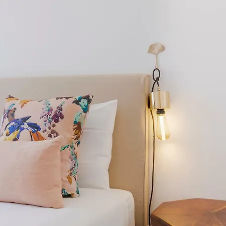 Charming 2 Bedroom In Baixa Chiado Apartman *