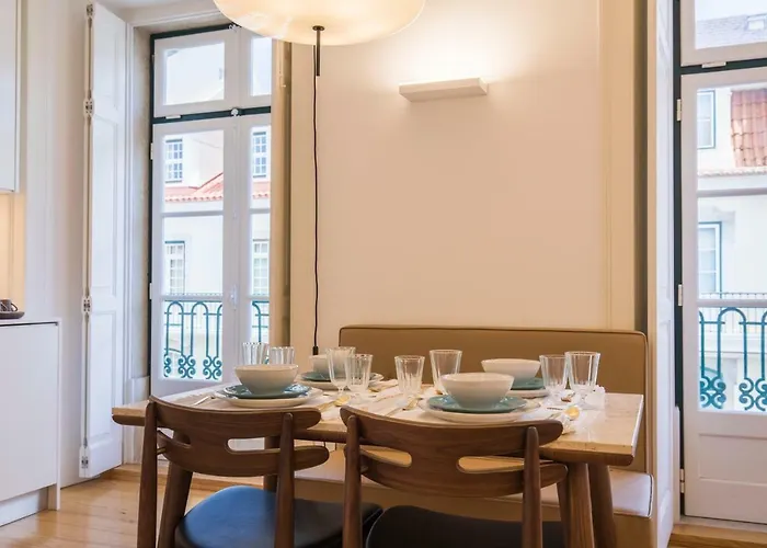 Apartamento Charming 2 Bedroom In Baixa Chiado