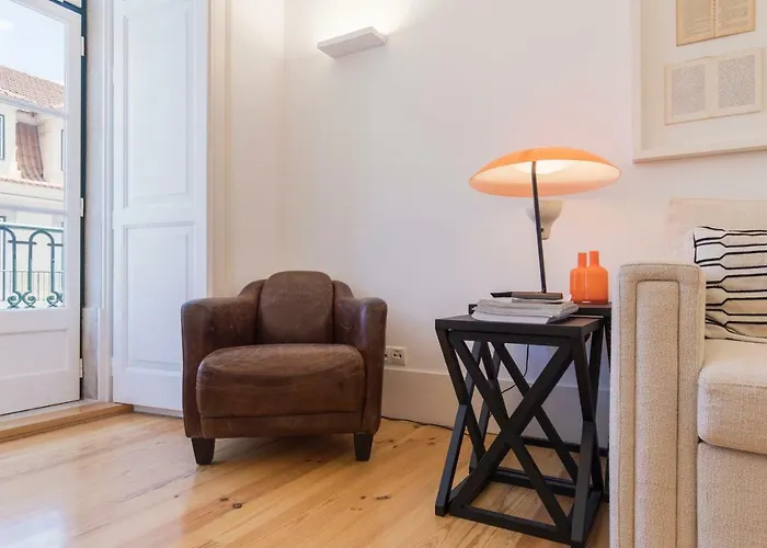 Charming 2 Bedroom In Baixa Chiado Apartman Lisboa
